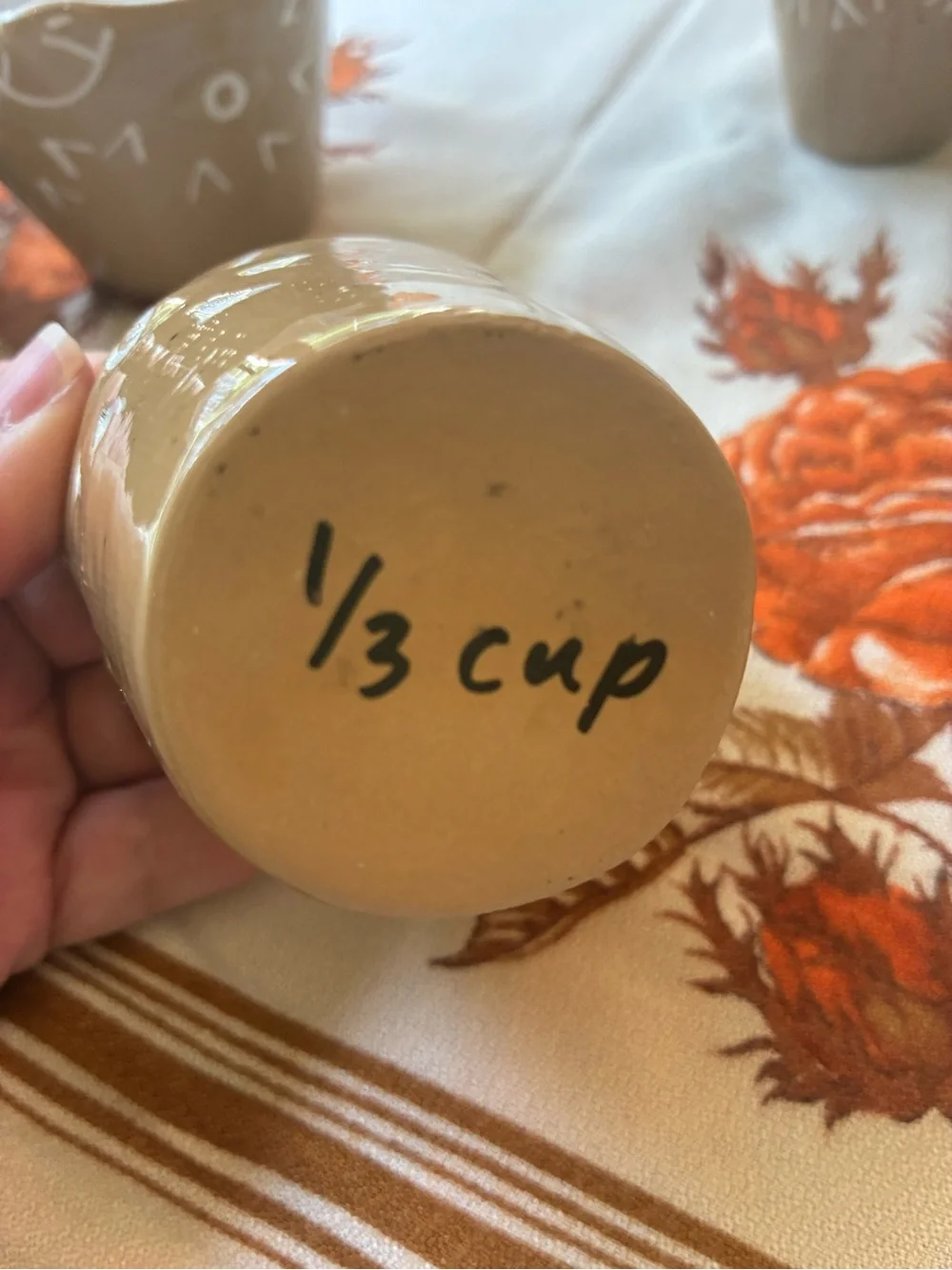 Ceramic Olive Green chicken Nesting measuring cups